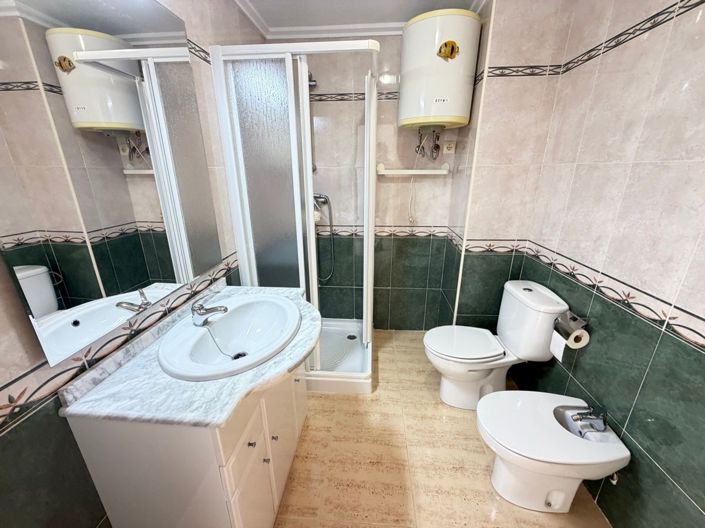 Image No.27-3 Bed Townhouse for sale
