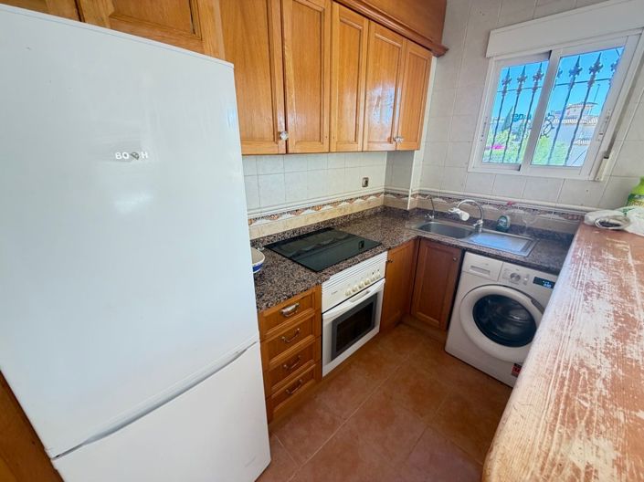 Image No.7-3 Bed Townhouse for sale