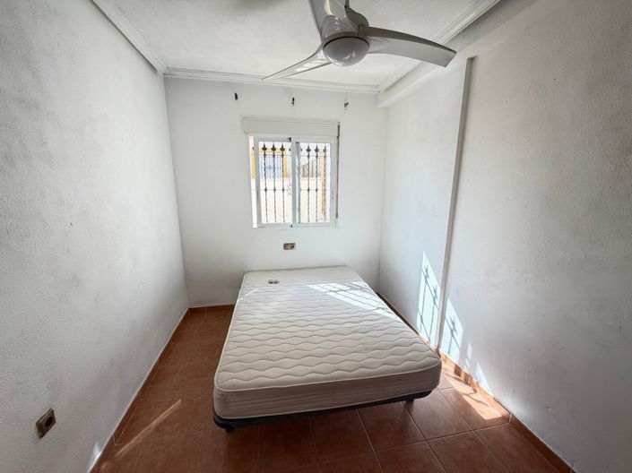 Image No.10-3 Bed Townhouse for sale