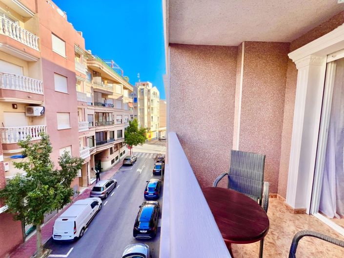 Image No.20-2 Bed Apartment for sale