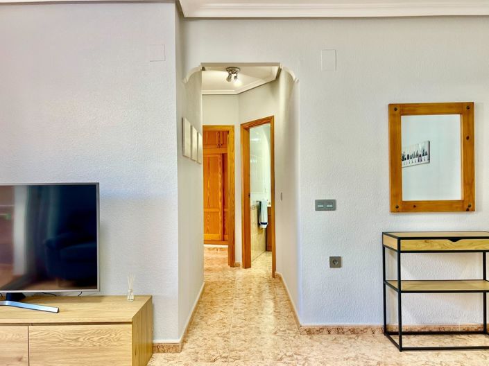 Image No.40-2 Bed Apartment for sale