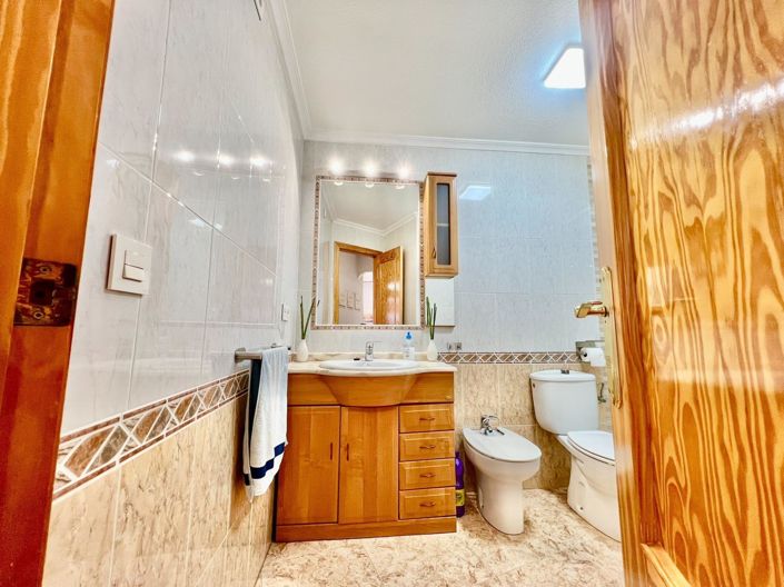 Image No.60-2 Bed Apartment for sale