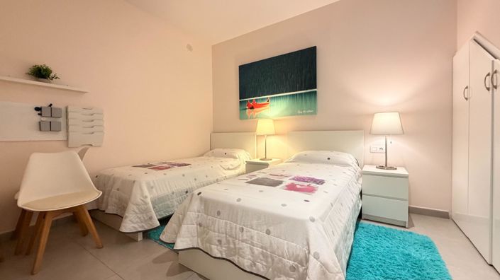 Image No.54-5 Bed Villa for sale