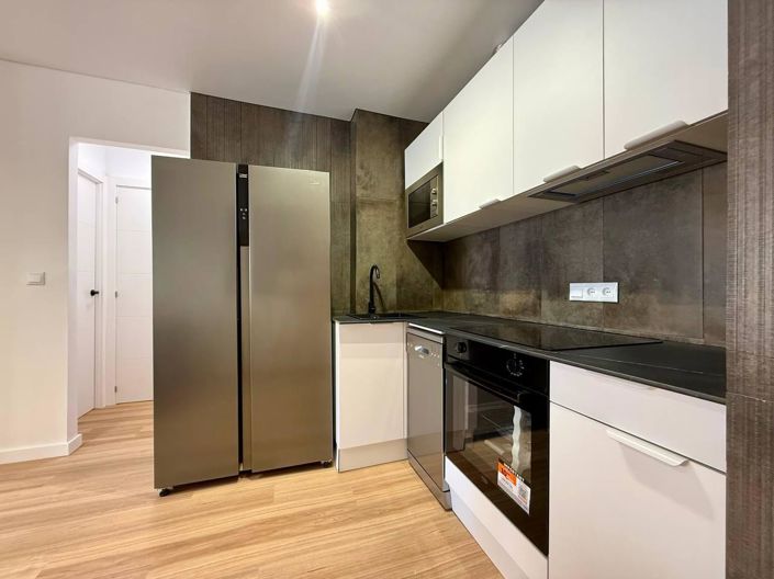 Image No.11-3 Bed Apartment for sale
