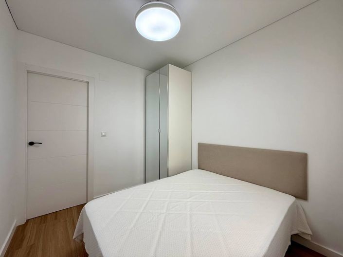Image No.20-3 Bed Apartment for sale
