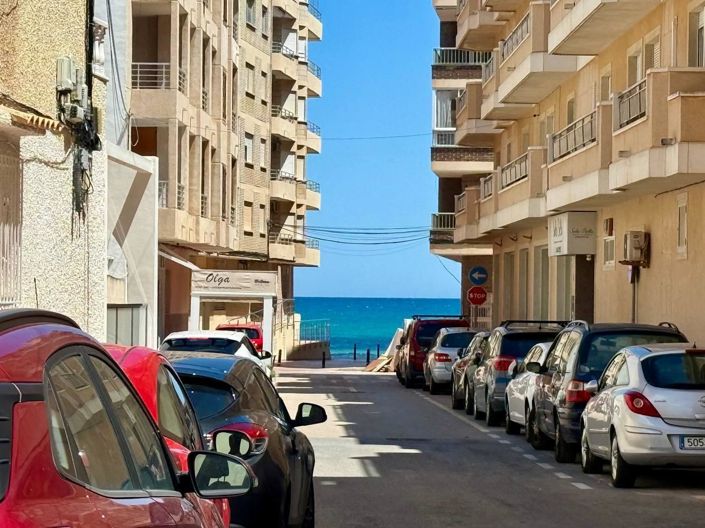 Image No.3-3 Bed Apartment for sale