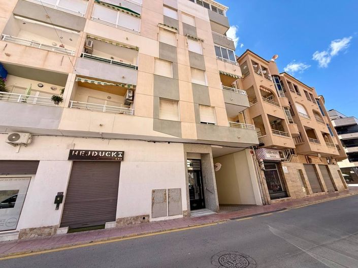 Image No.37-3 Bed Apartment for sale