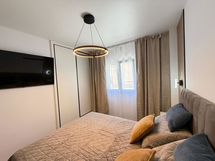 Image No.55-2 Bed Apartment for sale