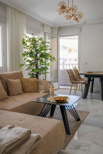 Image No.11-3 Bed Apartment for sale