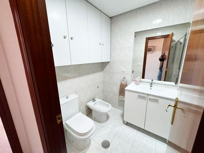 Image No.20-3 Bed Apartment for sale