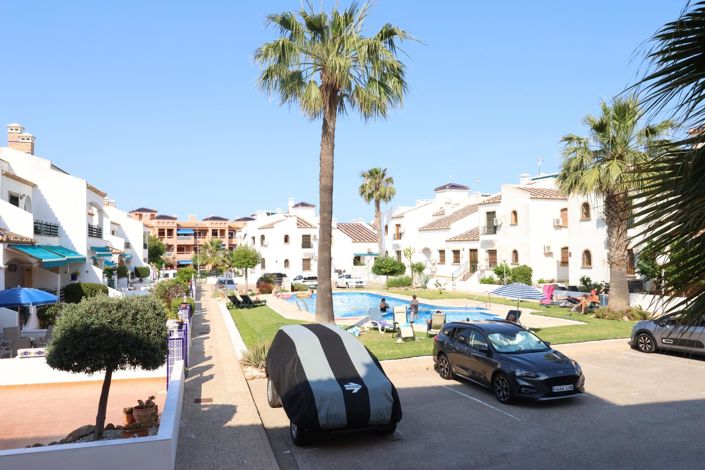 Image No.3-Appartement de 2 chambres à vendre à Orihuela Costa