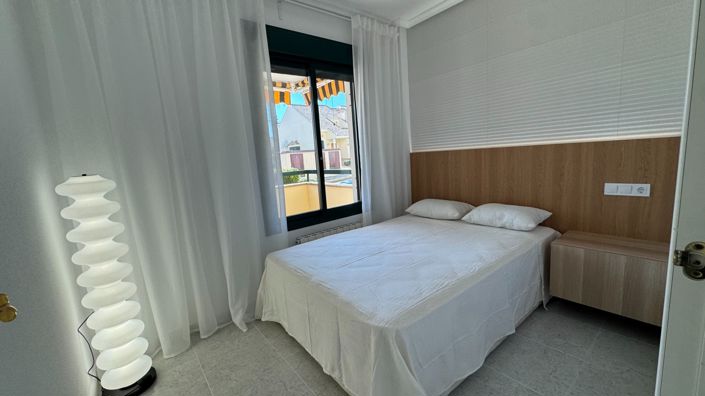 Image No.26-2 Bed Apartment for sale