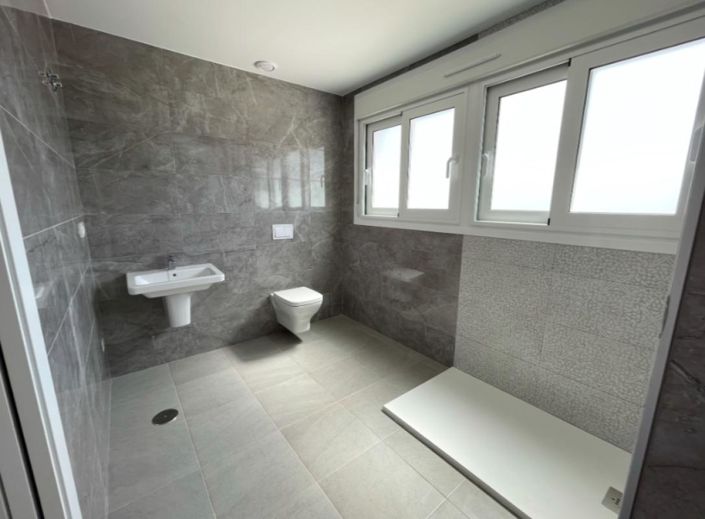 Image No.12-4 Bed Villa for sale
