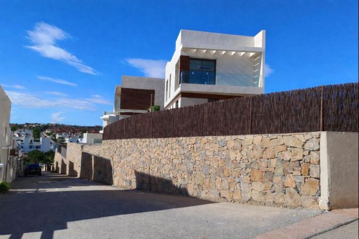 Image No.5-3 Bed Villa for sale