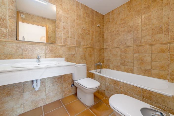 Image No.28-2 Bed Penthouse for sale