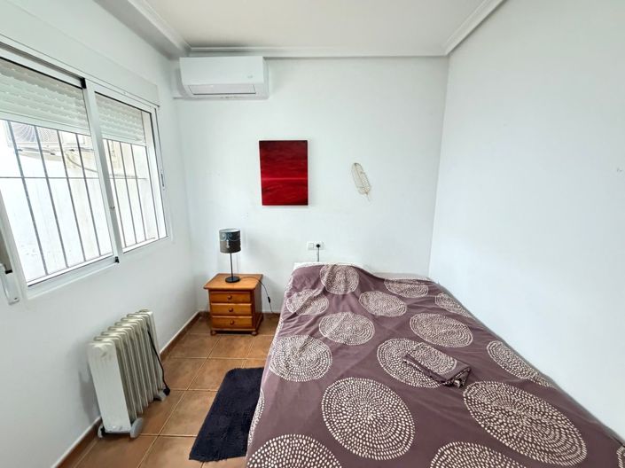 Image No.10-2 Bed Bungalow for sale