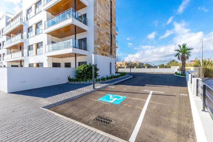 Image No.6-2 Bed Apartment for sale