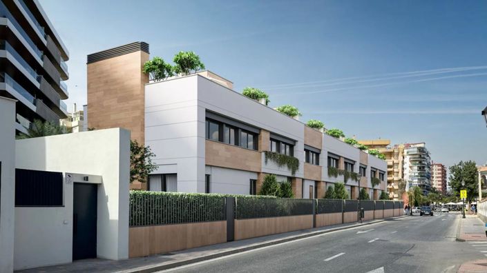 Image No.26-3 Bed Townhouse for sale
