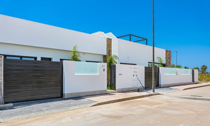 Image No.41-3 Bed Villa for sale