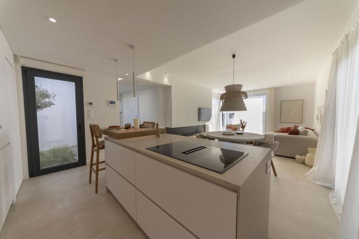 Image No.44-3 Bed Villa for sale