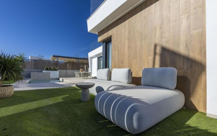 Image No.55-3 Bed Villa for sale