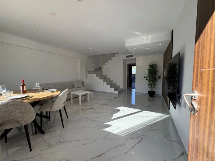 Image No.11-2 Bed Townhouse for sale