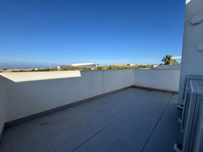 Image No.56-2 Bed Townhouse for sale