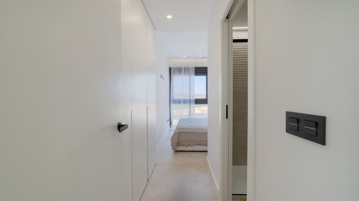 Image No.17-2 Bed Apartment for sale