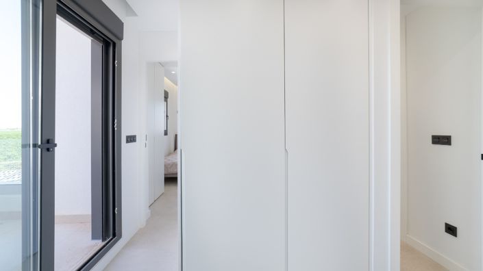 Image No.21-2 Bed Apartment for sale