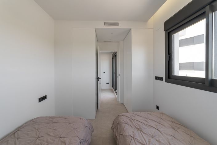 Image No.26-2 Bed Apartment for sale