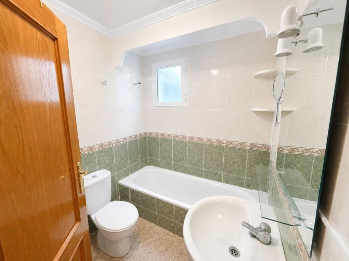 Image No.11-2 Bed Apartment for sale