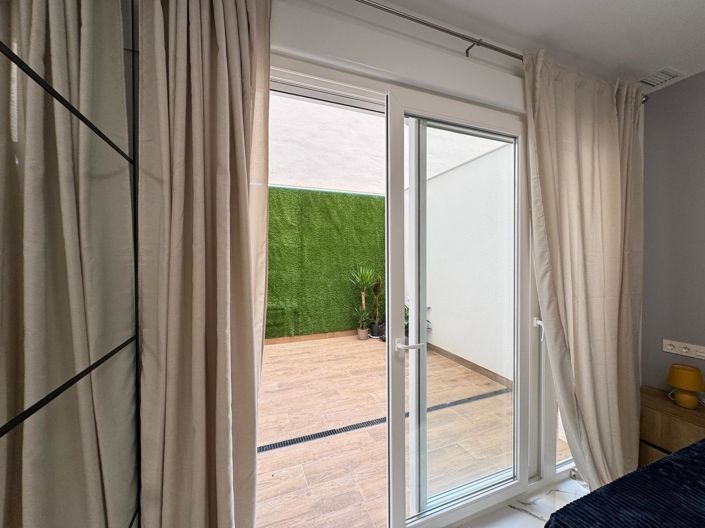 Image No.34-2 Bed Apartment for sale