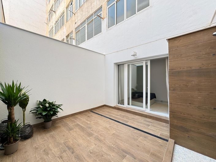 Image No.38-2 Bed Apartment for sale