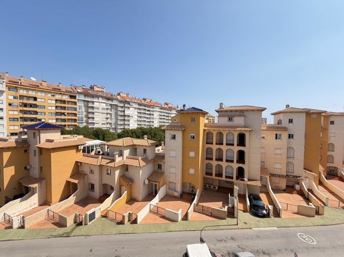 Image No.60-3 Bed Apartment for sale