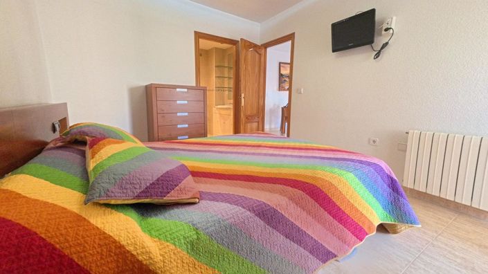 Image No.13-3 Bed Apartment for sale
