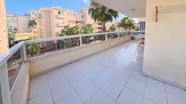 Image No.21-3 Bed Apartment for sale