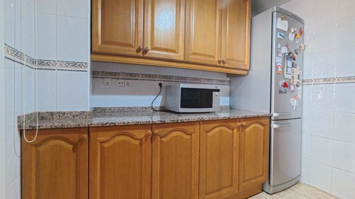 Image No.10-3 Bed Apartment for sale