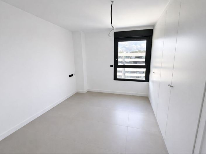 Image No.15-2 Bed Apartment for sale