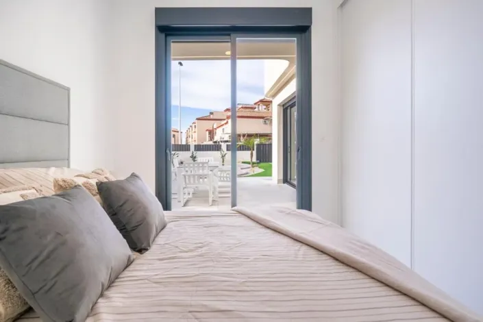 Image No.48-3 Bed Villa for sale