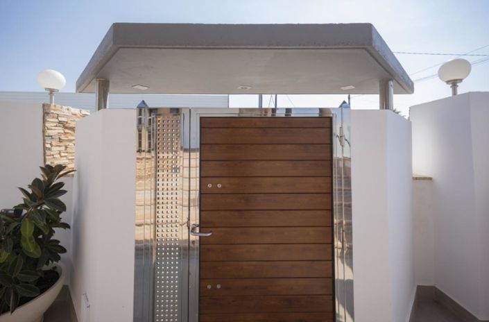 Image No.3-4 Bed Villa for sale