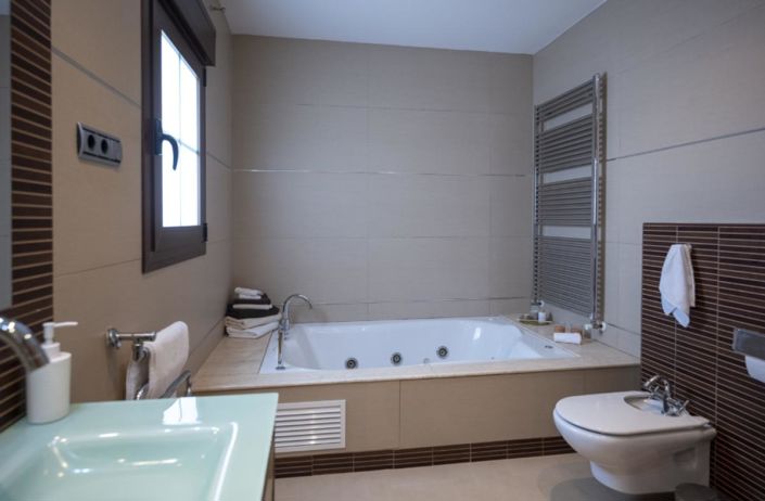Image No.51-4 Bed Villa for sale