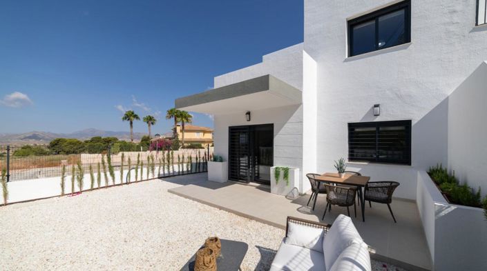 Image No.4-3 Bed Villa for sale