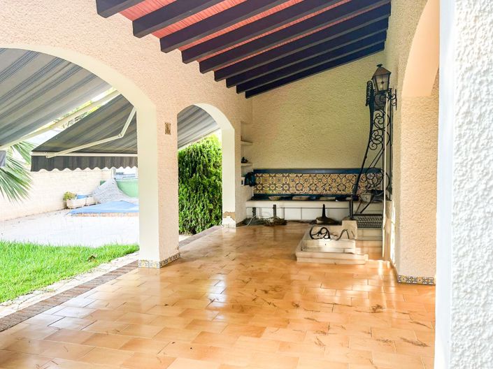 Image No.14-4 Bed Townhouse for sale