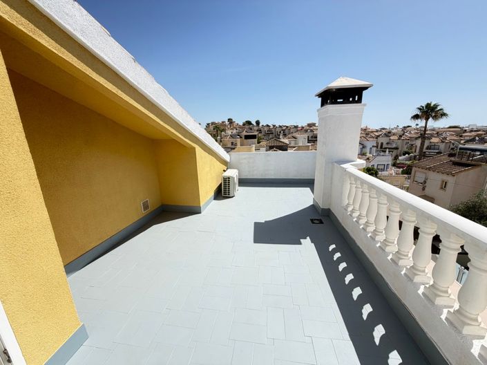 Image No.18-3 Bed Villa for sale