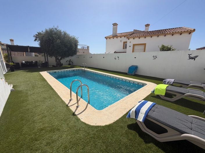 Image No.4-3 Bed Villa for sale