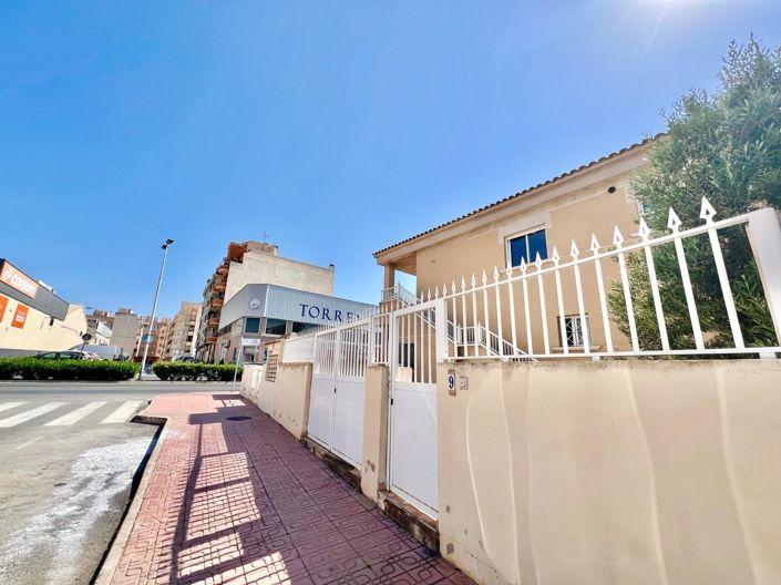 Image No.5-Bungalow de 2 chambres à vendre à Torrevieja