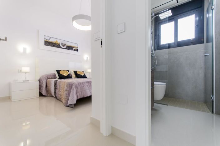 Image No.23-Villa de 4 chambres à vendre à San Miguel de Salinas
