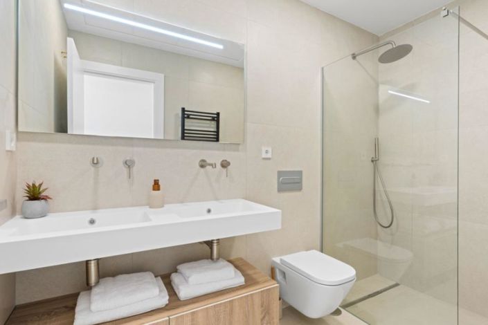 Image No.40-3 Bed Villa for sale