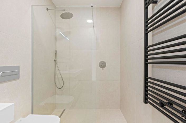 Image No.41-3 Bed Villa for sale