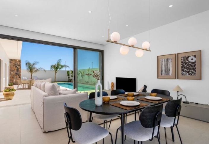 Image No.6-3 Bed Villa for sale